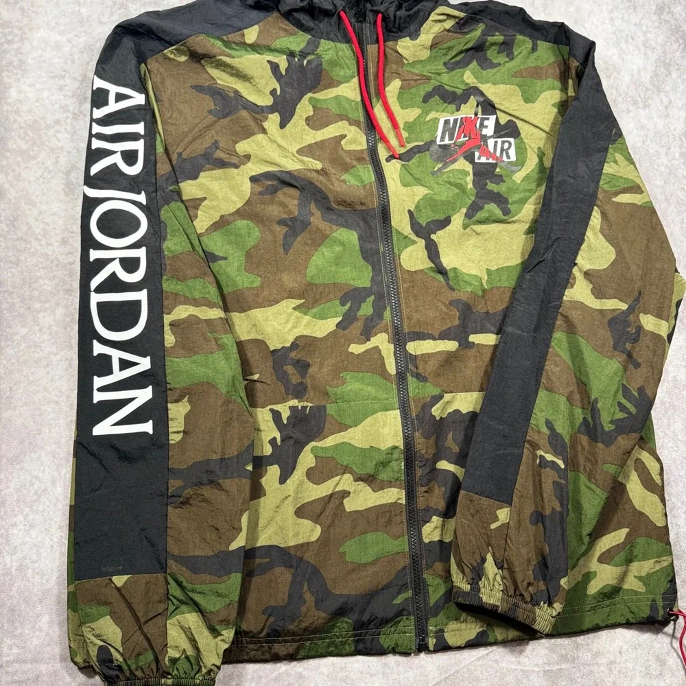 Jordan Air Mens Camo Windbreaker Jacket Green Black Full Zip Hooded Large